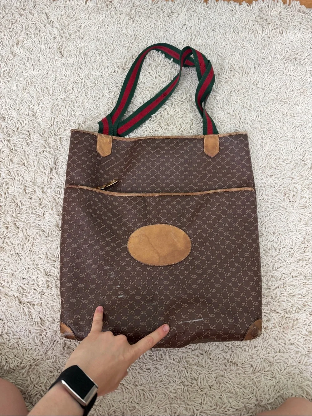 Vintage Gucci bag with sherry line strap